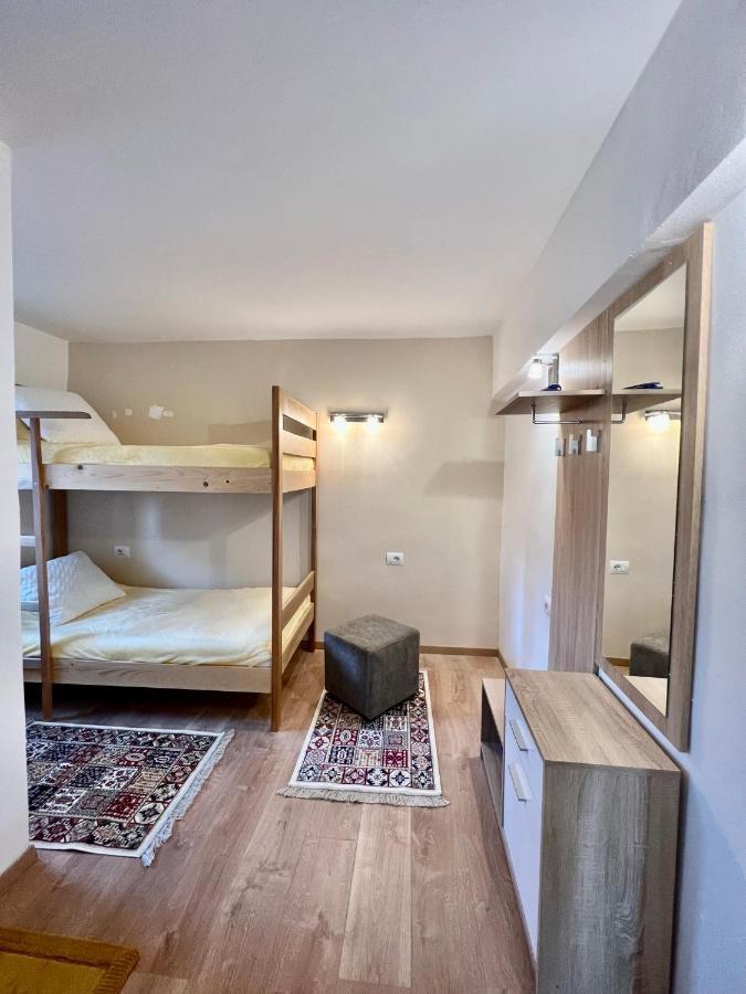 Shkreli Apartments Sarandë Exterior foto