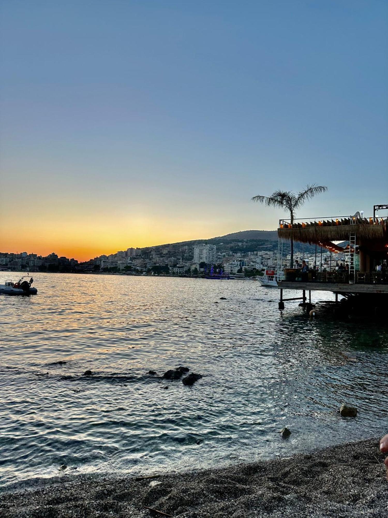 Shkreli Apartments Sarandë Exterior foto